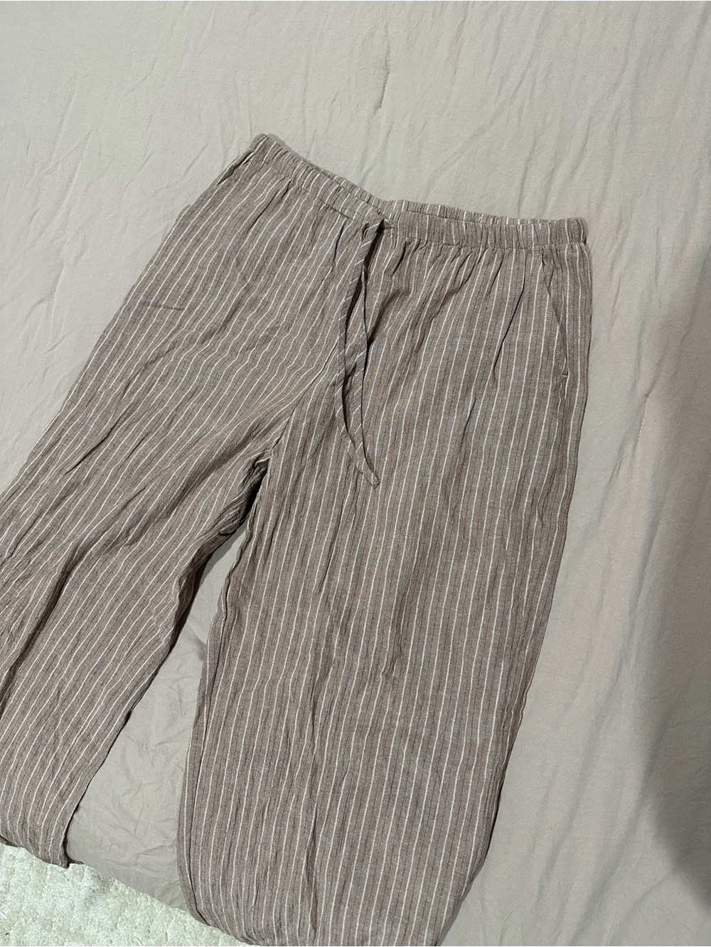 Linen-Blend Drawstring Pants in Taupe Striped